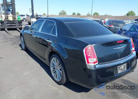 2013 Chrysler 300 Motown из США, поврежденный, VIN 2C3CCAAG7DH577488